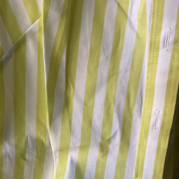 Beautiful Banana Republic sleeveless top - Picture 2 of 4